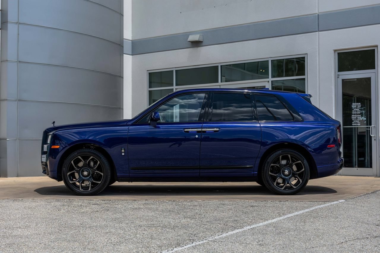 Certified 2024 Rolls-Royce Cullinan Black Badge AWD/4WD image 18