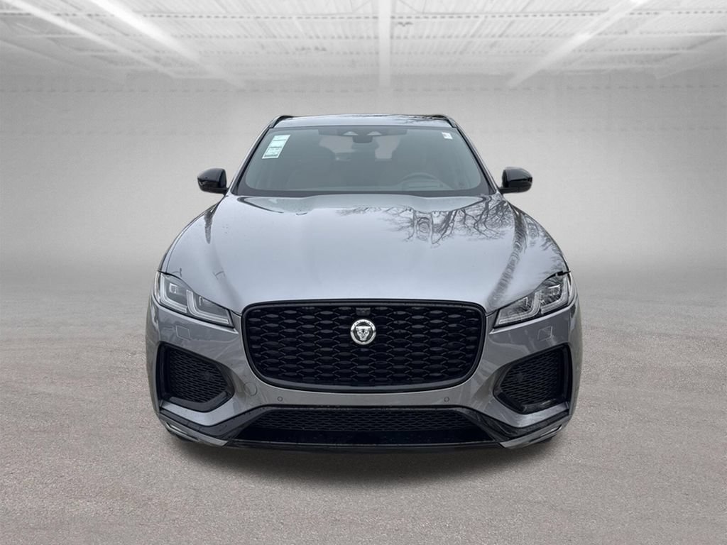 Used 2026 Jaguar F-PACE R-Dynamic S AWD/4WD image 4