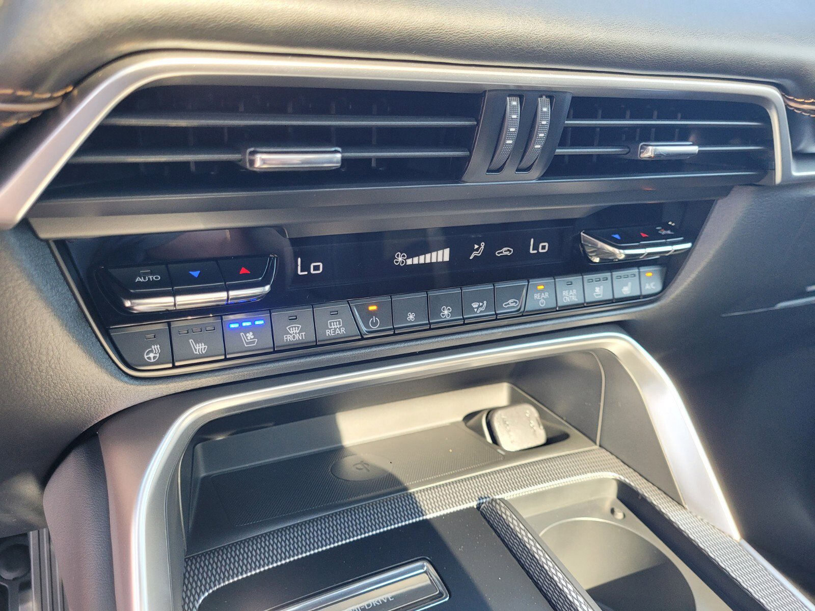 New 2026 MAZDA CX-70 3.3 Turbo w/ Premium Plus Pkg AWD/4WD image 26