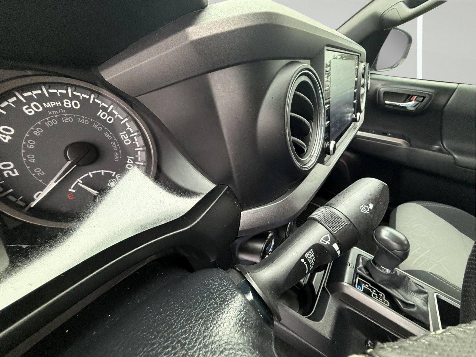 Used 2020 Toyota Tacoma TRD Off-Road image 25