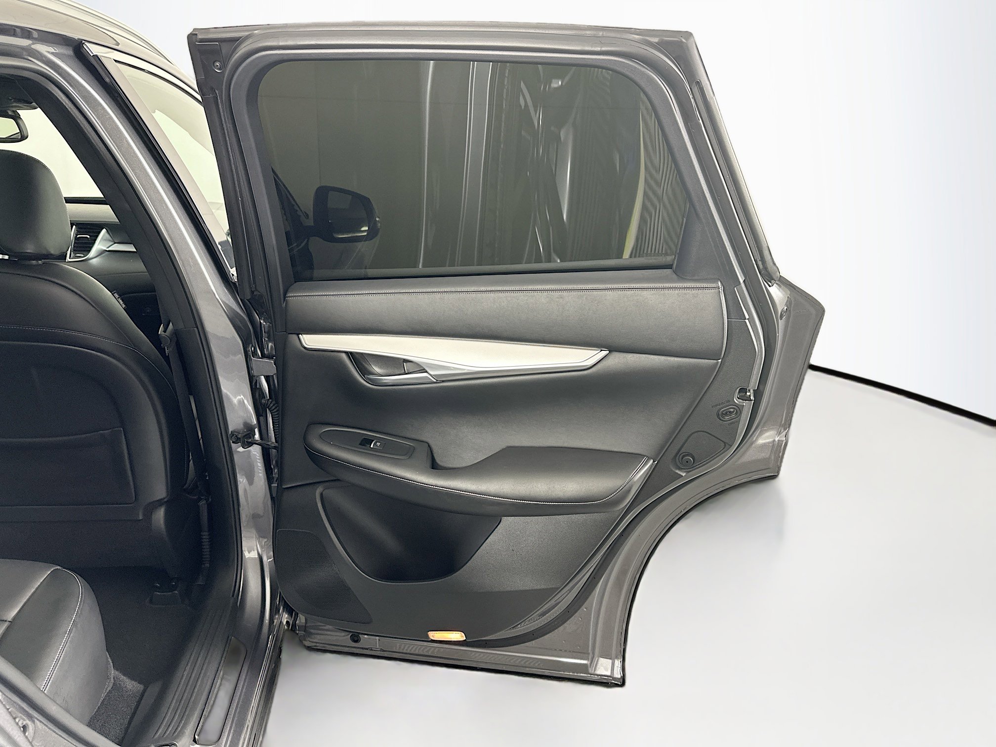 Used 2021 INFINITI QX50 Luxe w/ Appearance Package image 30