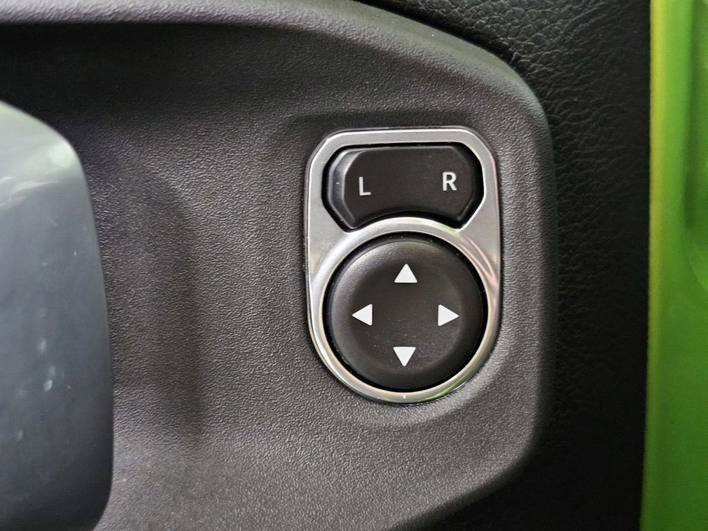 Used 2025 Jeep Gladiator Sport AWD/4WD image 29