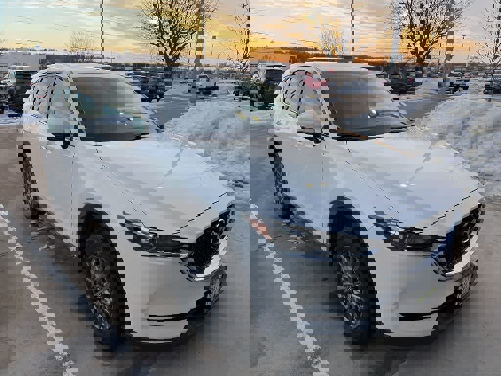 Used 2017 MAZDA CX-5 Touring w/ Preferred Equipment Package image 3