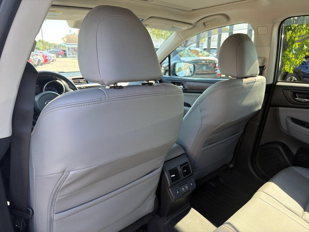 Used 2019 Subaru Outback 2.5i Limited AWD/4WD image 23