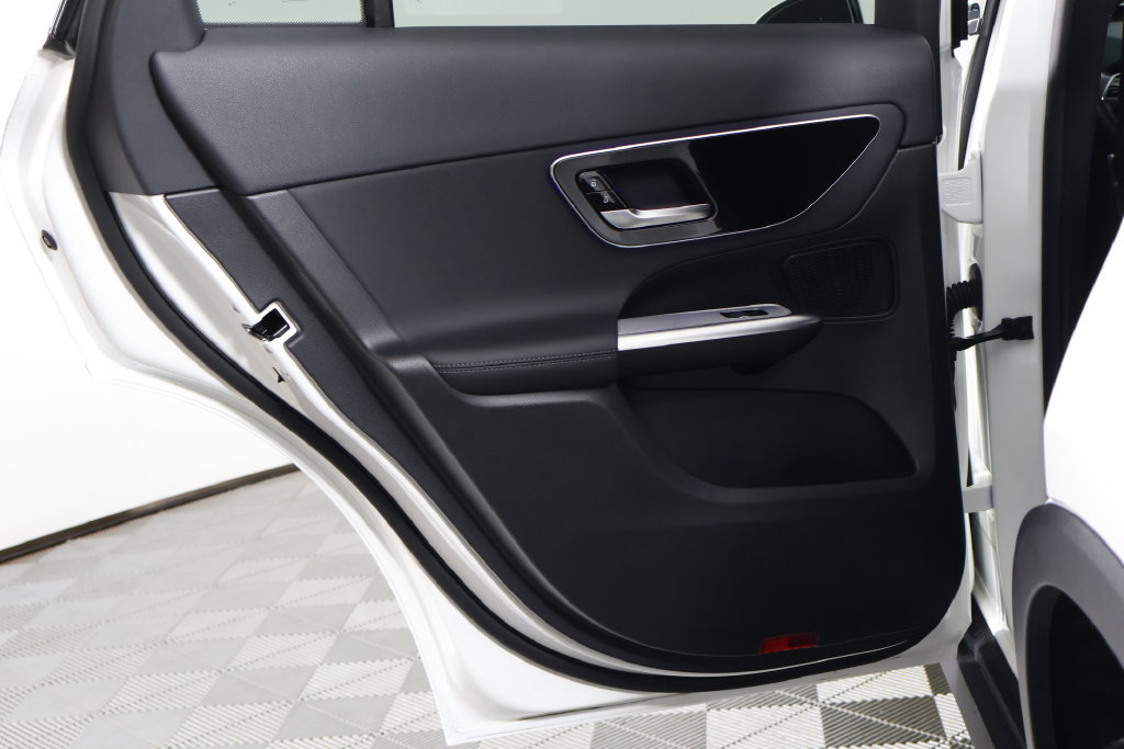 Certified 2026 Mercedes-Benz GLC 300 image 13