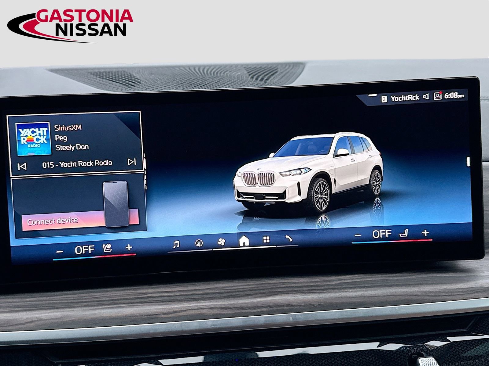 Used 2024 BMW X5 xDrive50e w/ Parking Assistance Package image 19