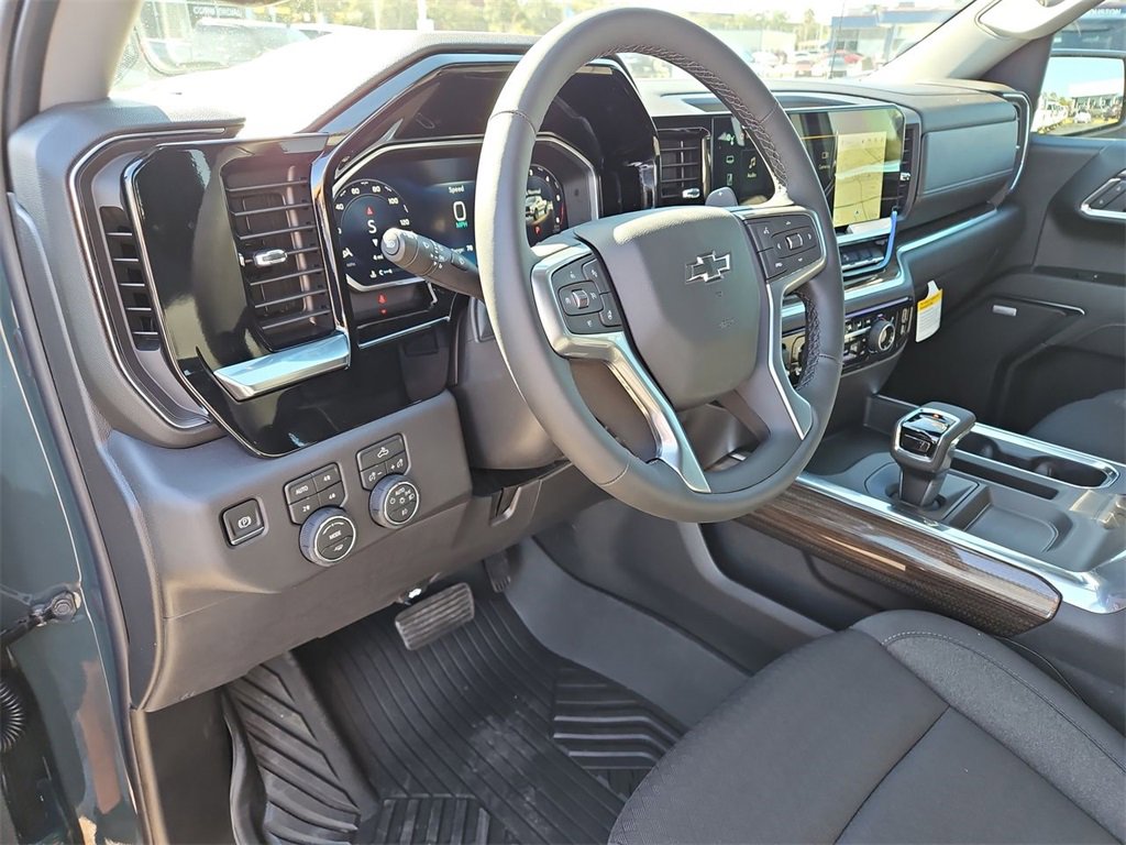 New 2026 Chevrolet Silverado 1500 LT Trail Boss w/ Convenience Package II image 2