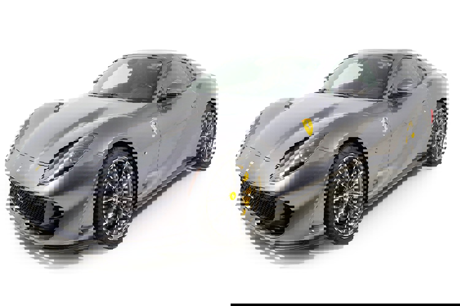 Used 2023 Ferrari 812 GTS image 2