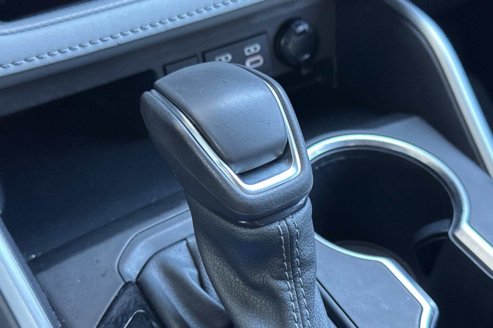 Used 2023 Toyota Highlander XLE image 24