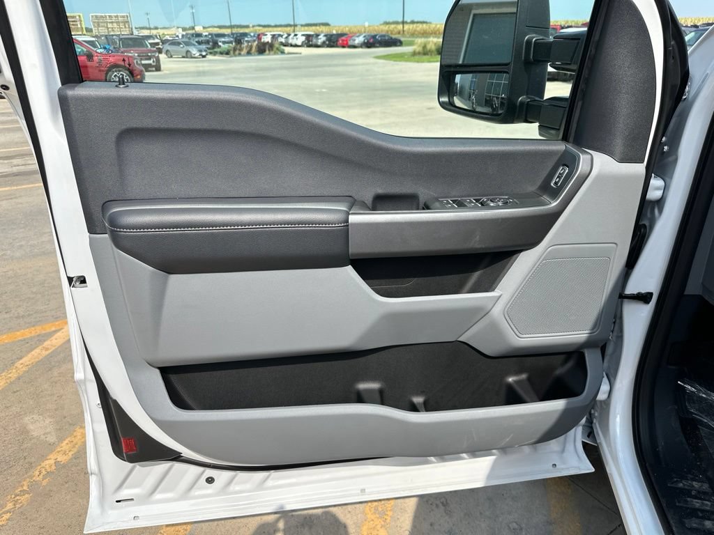 New 2026 Ford F350 XLT AWD/4WD image 14