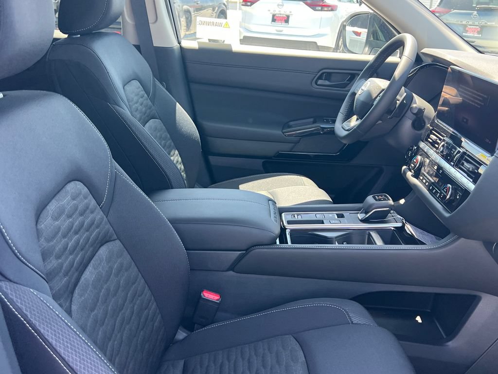 New 2026 Nissan Pathfinder SV FWD image 17