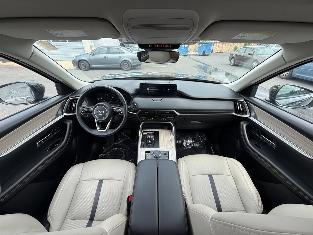 Used 2024 MAZDA CX-90 Plug-In Hybrid w/ Preferred AWD/4WD image 23