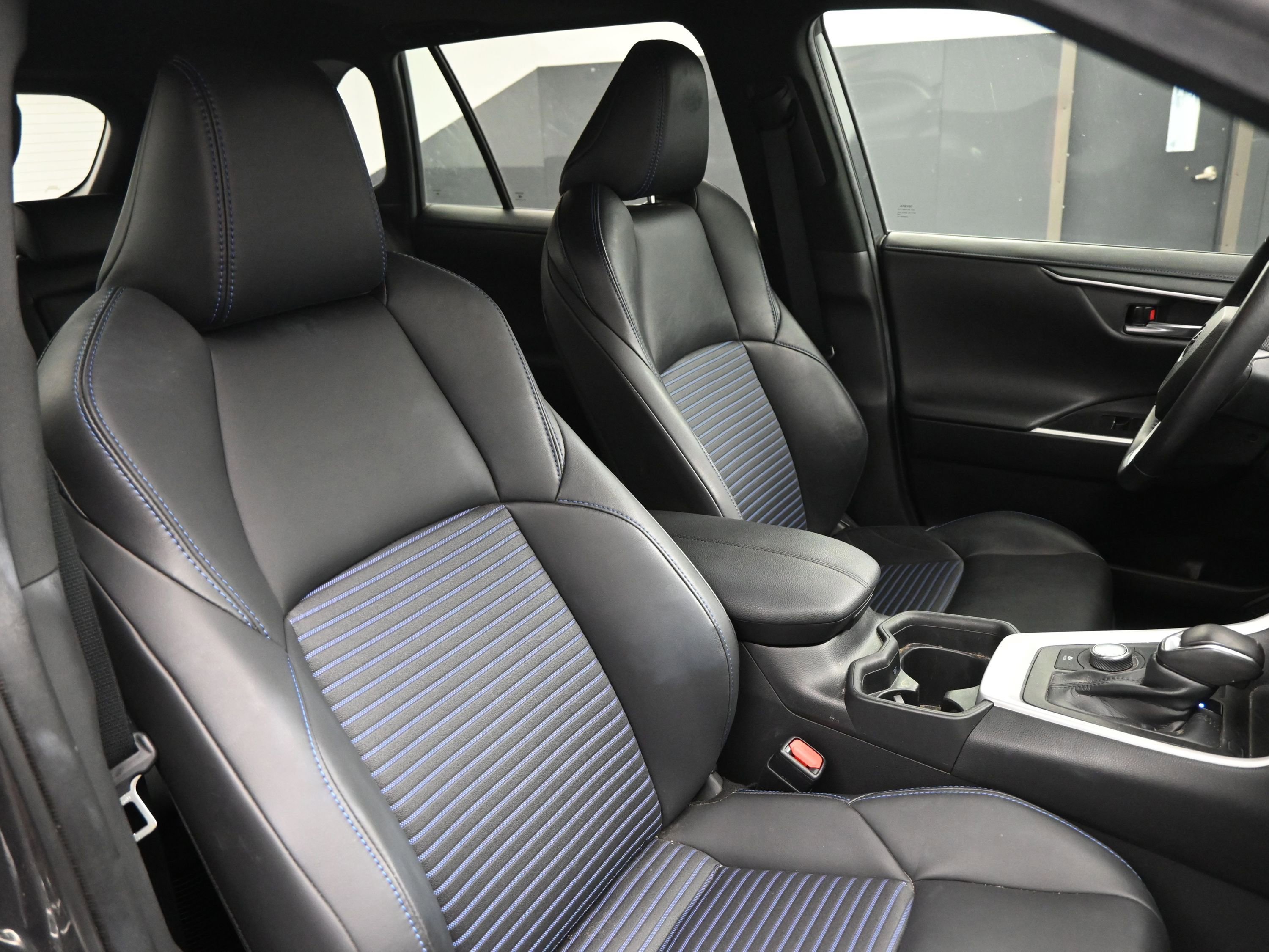 Used 2021 Toyota RAV4 XSE image 22