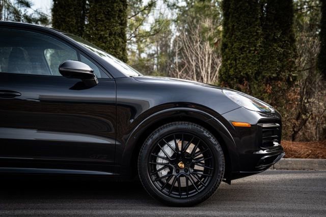 Used 2021 Porsche Cayenne GTS image 14