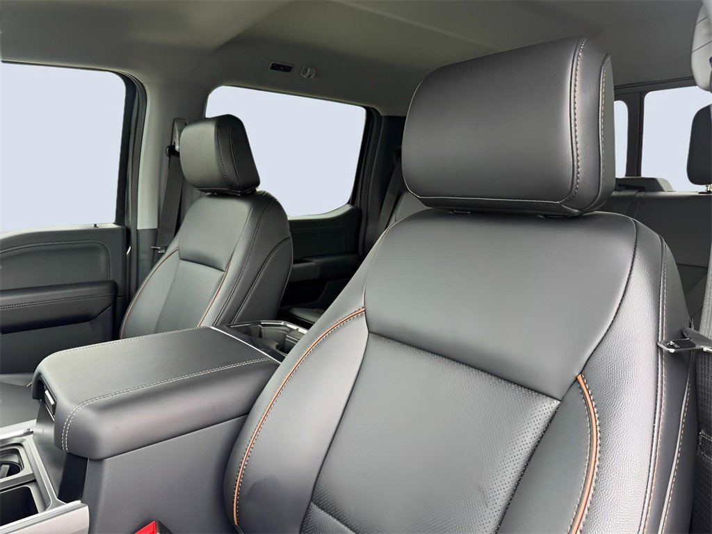 New 2025 Ford F350 Lariat w/ Chrome Package image 13