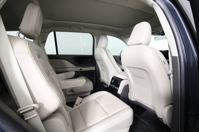 Used 2023 Lincoln Aviator Reserve w/ Equipment Group 201A image 19