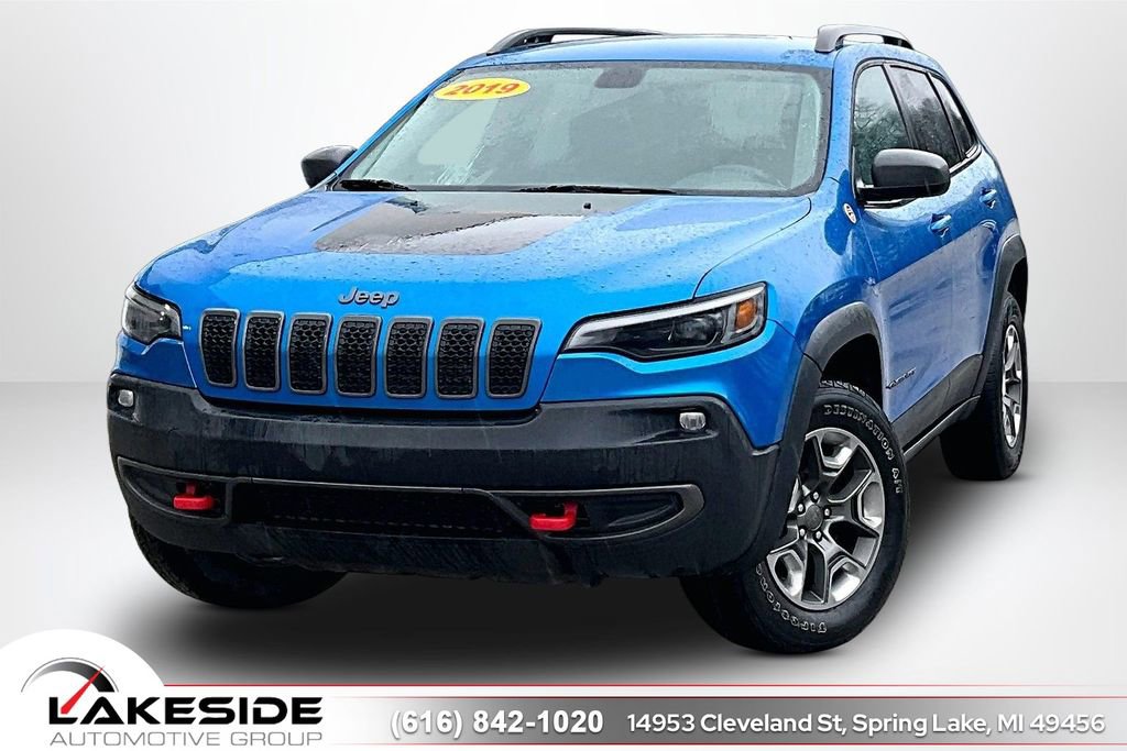 Used 2019 Jeep Cherokee Trailhawk w/ Cold Weather Group image 1