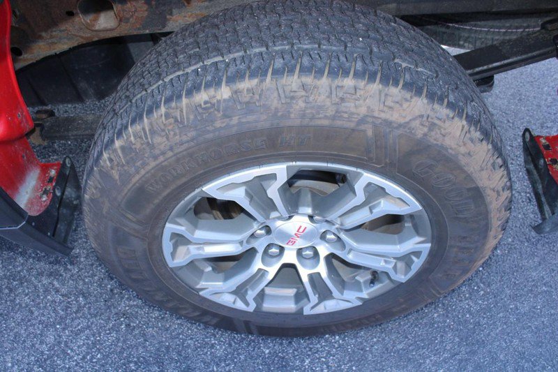 Used 2019 GMC Sierra 1500 SLE w/ Max Trailering Package image 7