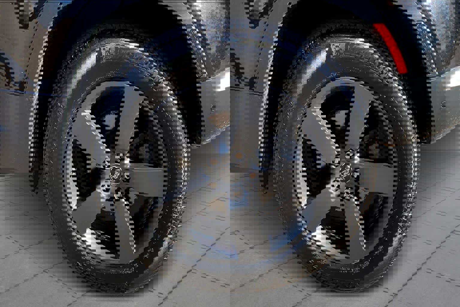 Used 2020 Land Rover Defender 110 S image 10