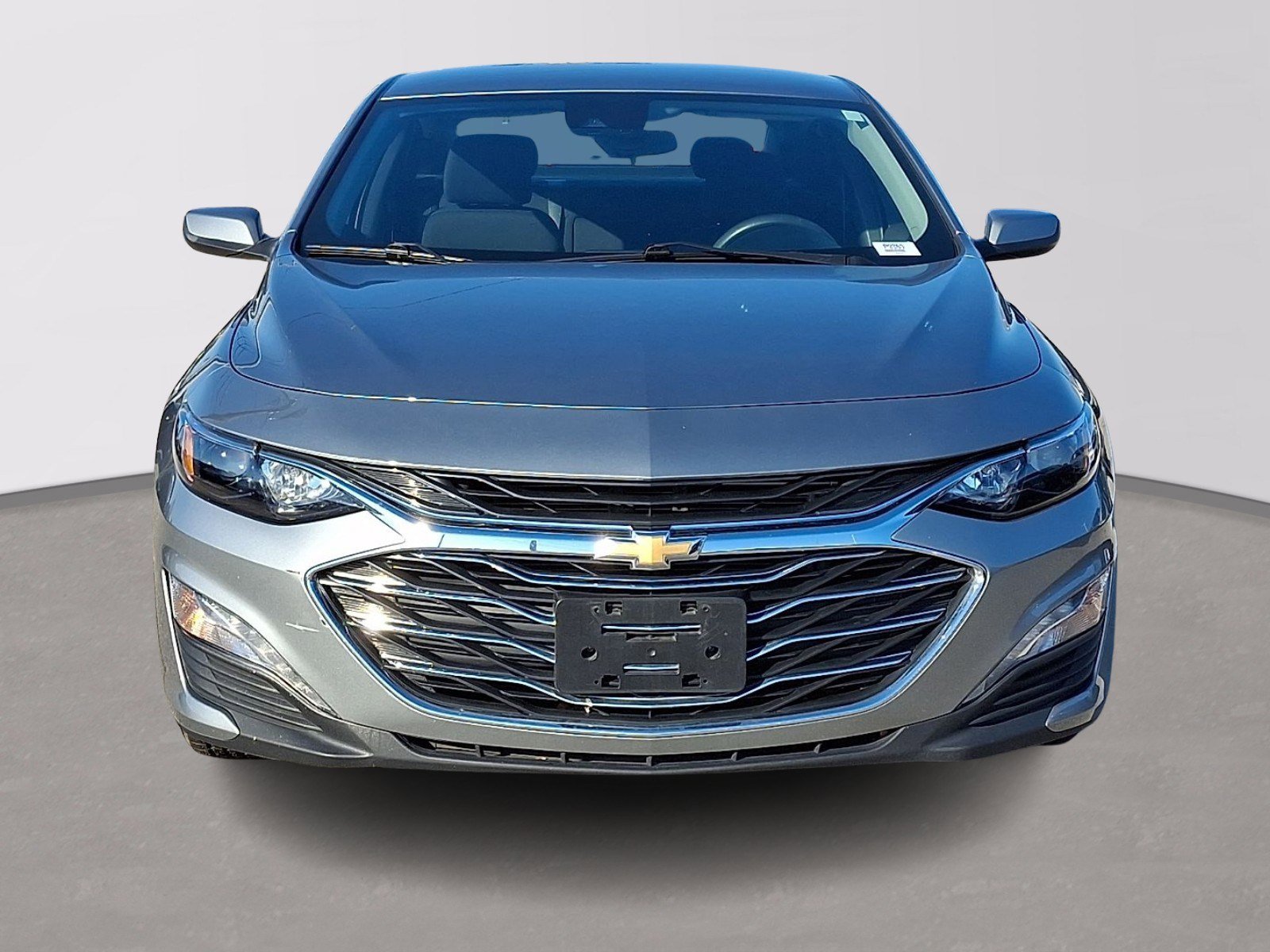 Used 2024 Chevrolet Malibu LT FWD image 2