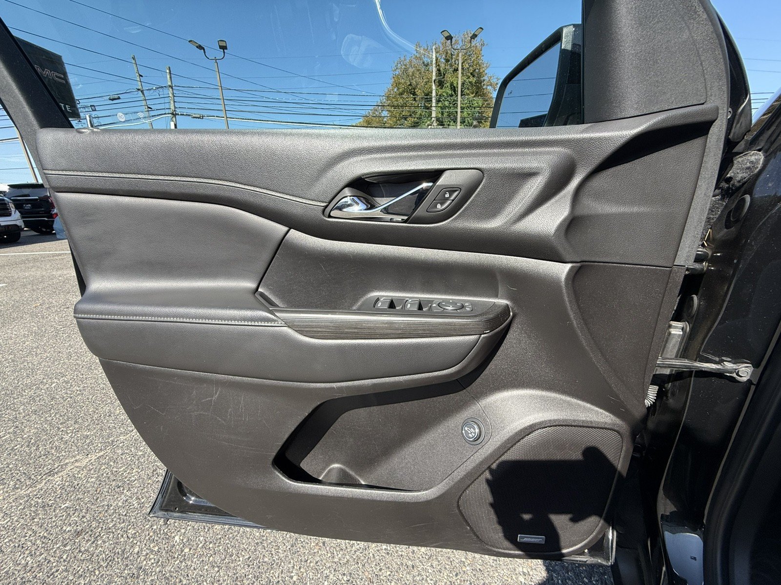 Used 2023 GMC Acadia SLT AWD/4WD image 22