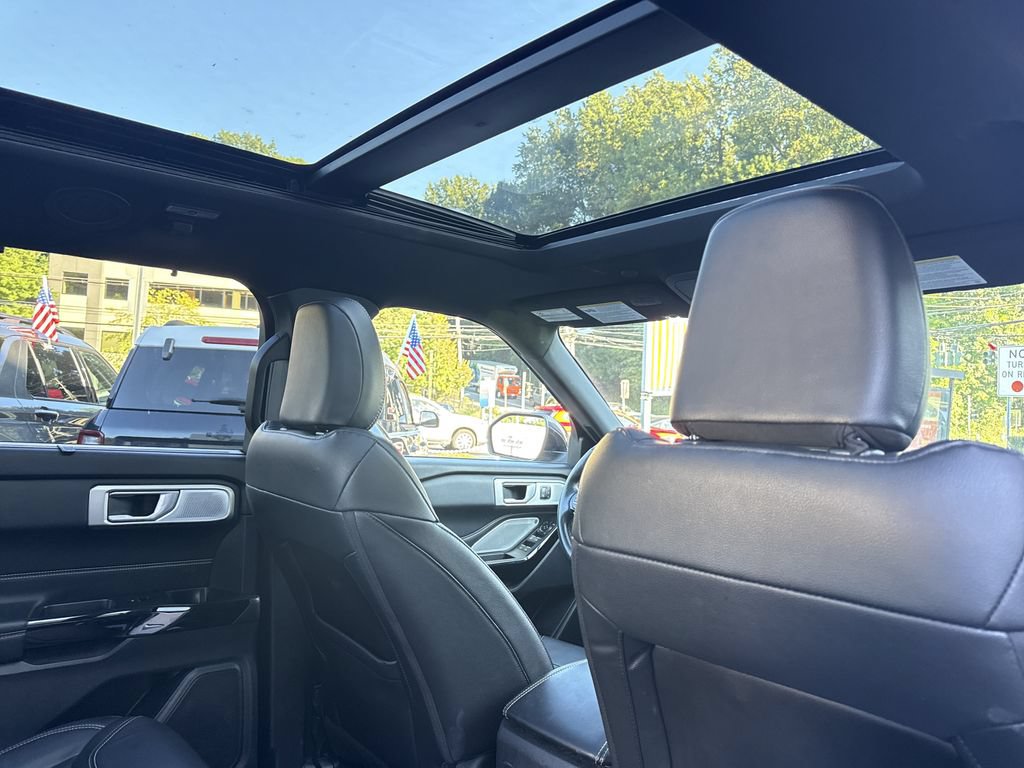 Used 2023 Ford Explorer ST w/ Equipment Group 401A AWD/4WD image 30