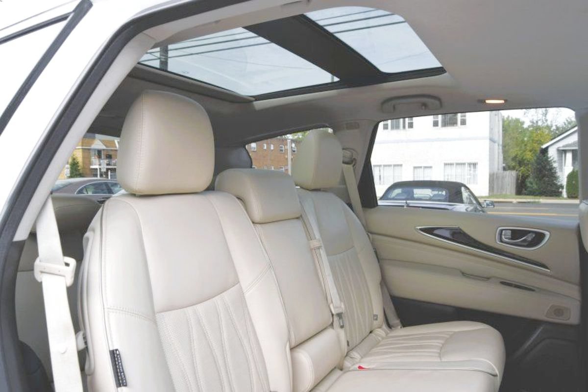 Used 2020 INFINITI QX60 Luxe w/ Sensory Package AWD/4WD image 32