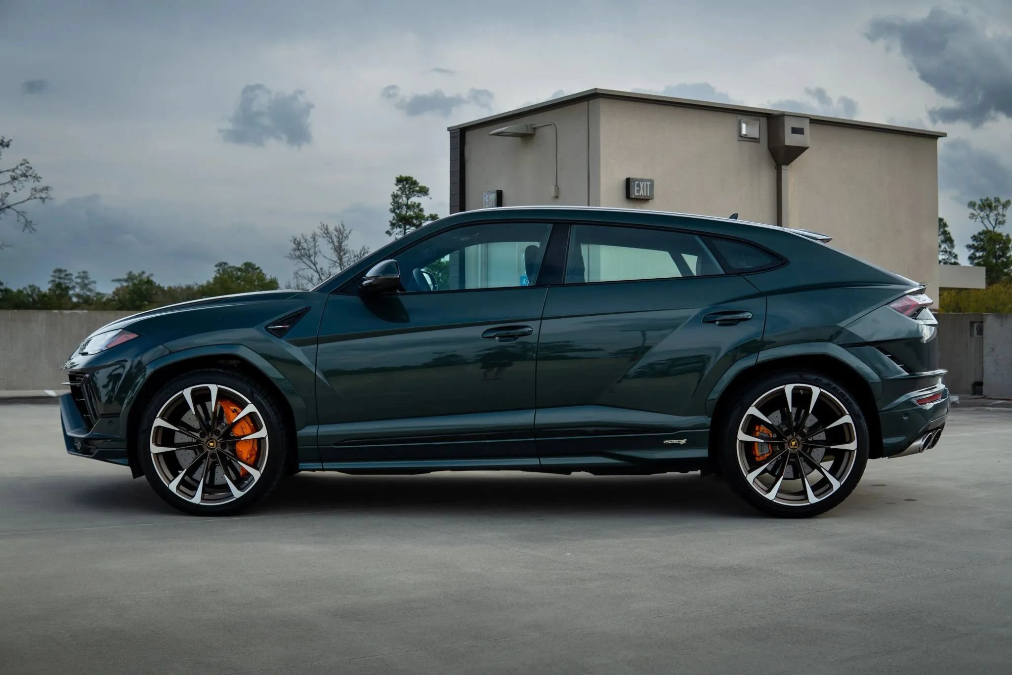 Used 2024 Lamborghini Urus S AWD/4WD image 7