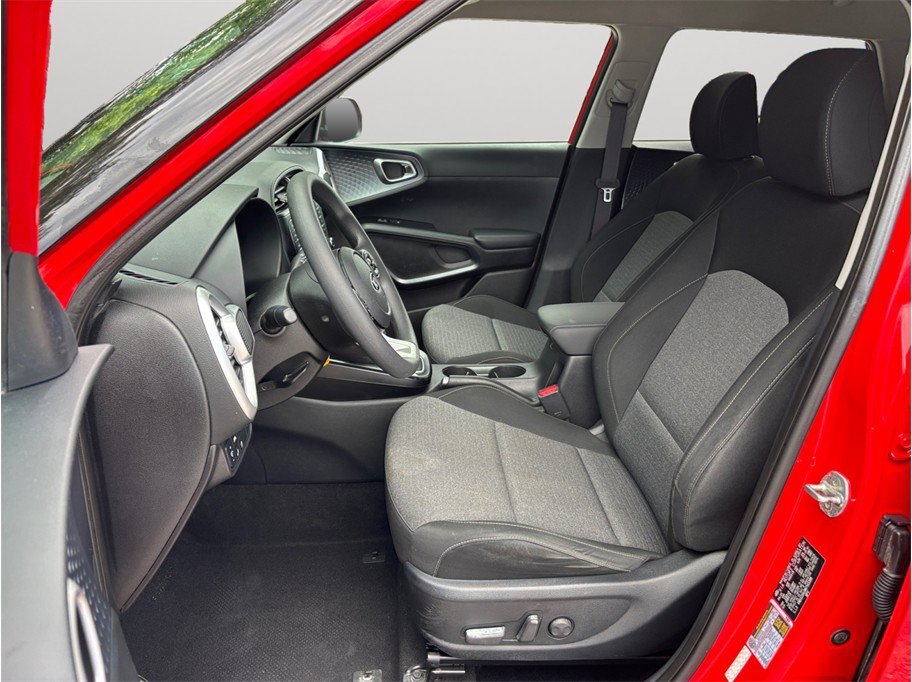 Used 2021 Kia Soul S FWD image 2