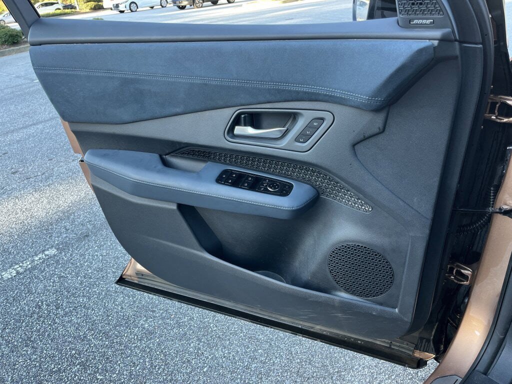 Used 2023 Nissan Ariya image 14