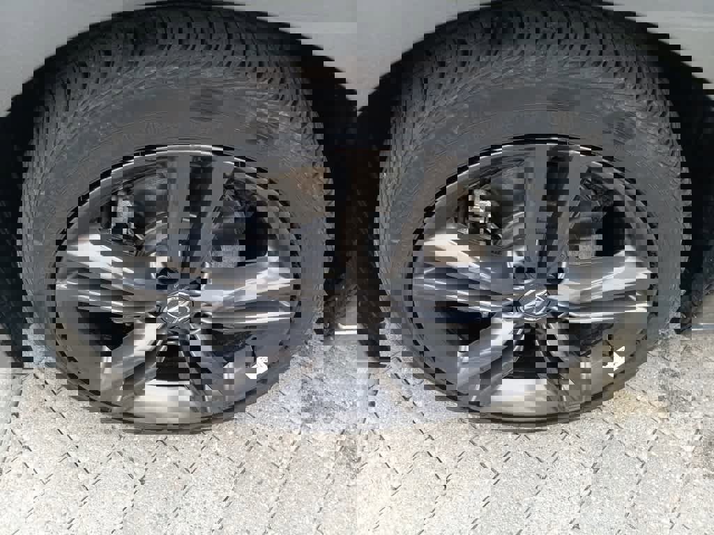 Used 2025 Acura Integra A-Spec image 9