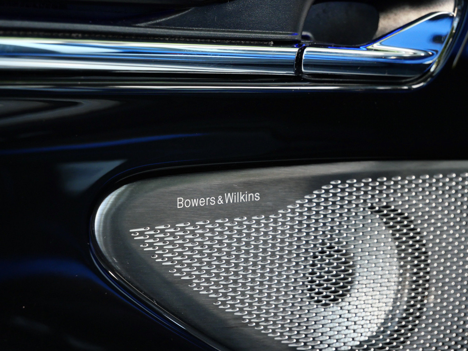 New 2026 Aston Martin DB12 Coupe RWD image 21