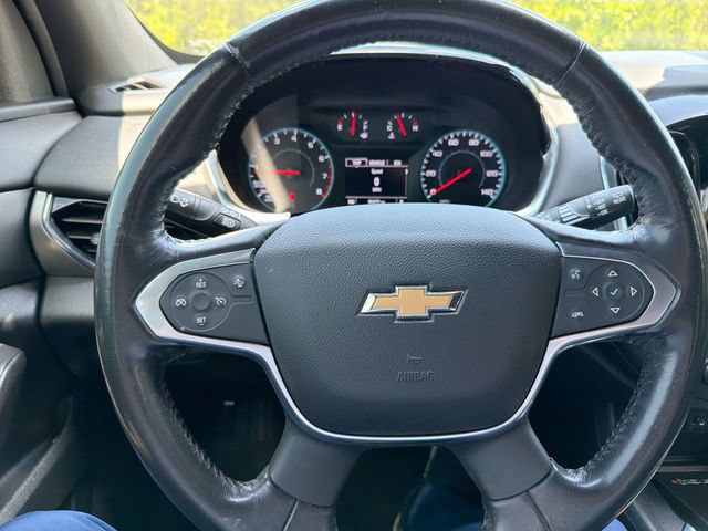 Used 2022 Chevrolet Traverse LT FWD image 18
