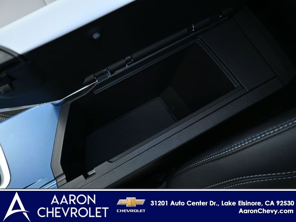 New 2026 Chevrolet Equinox EV LT w/ LPO, Blackout Package image 33