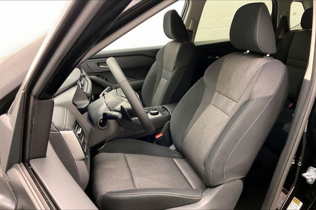 Certified 2026 Nissan Rogue SV AWD/4WD image 17