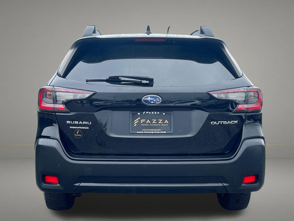 Used 2023 Subaru Outback Premium AWD/4WD image 4