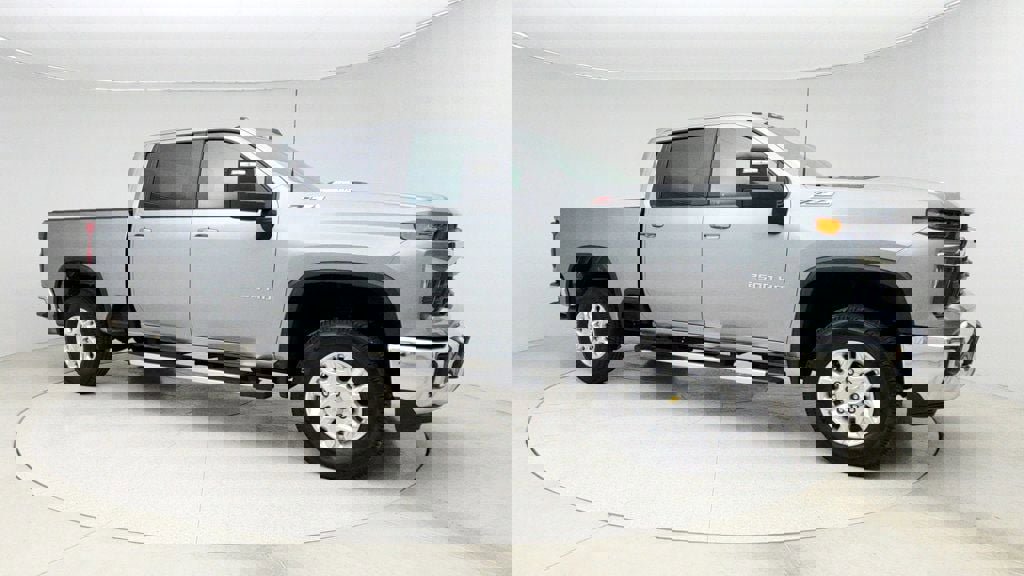 Used 2024 Chevrolet Silverado 2500 LT w/ Z71 Off-Road Package image 3