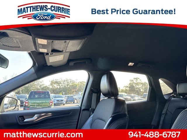 Certified 2025 Ford Escape ST-Line Select image 11