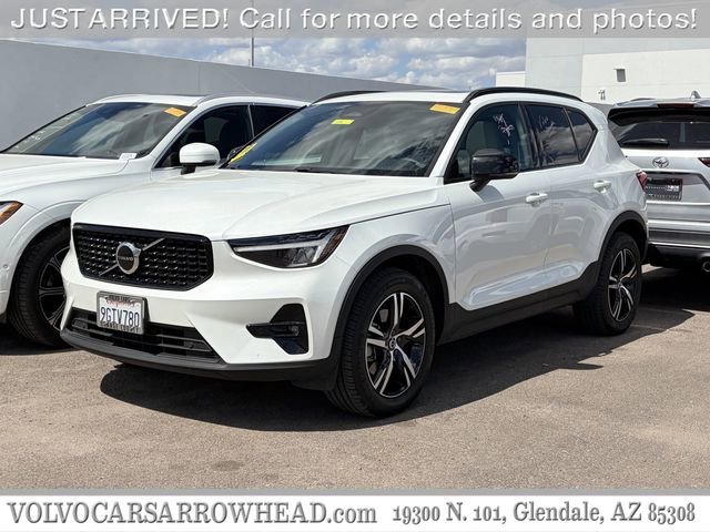 Used 2023 Volvo XC40 B5 Plus