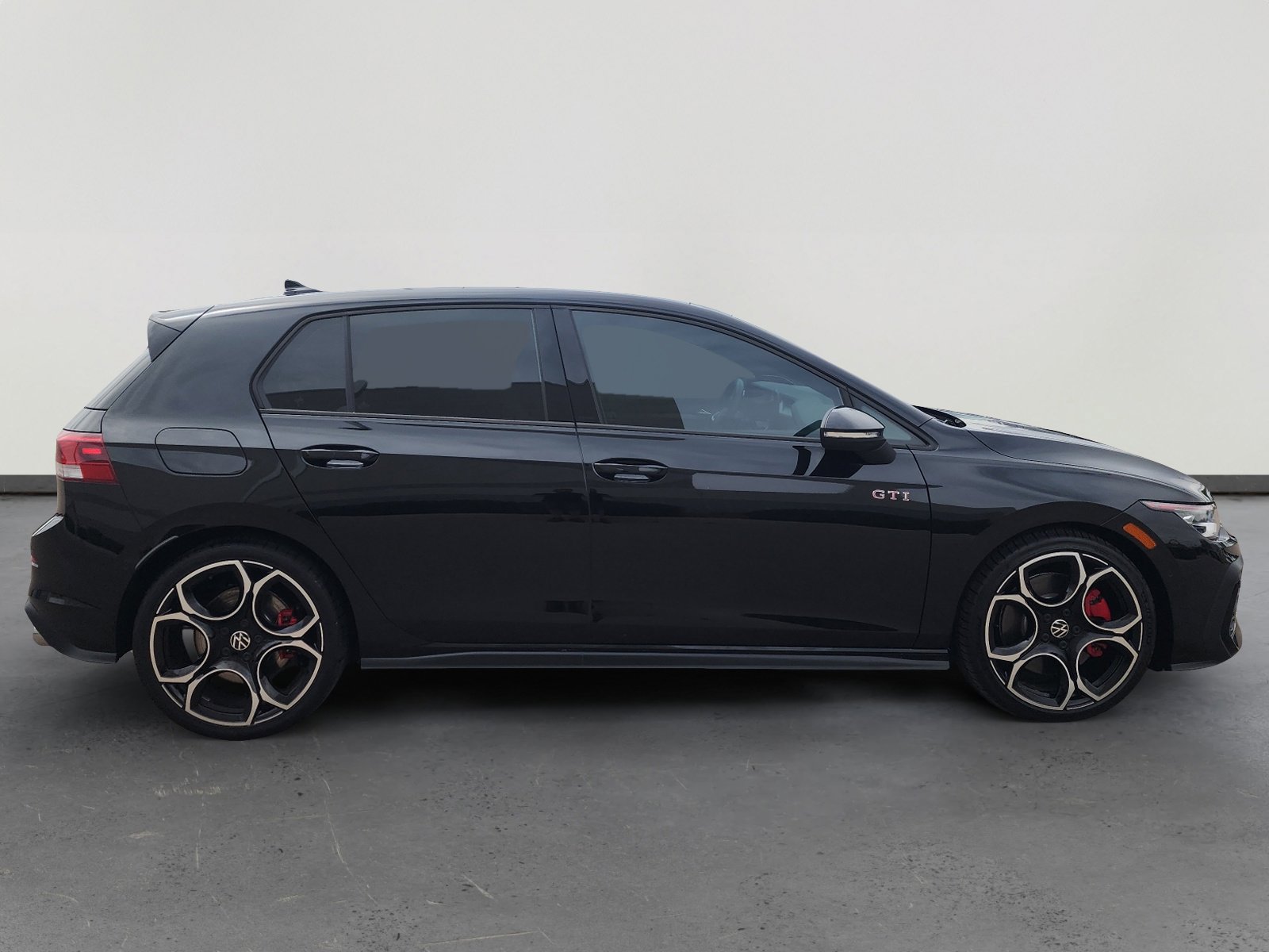 Certified 2025 Volkswagen GTI Autobahn FWD image 6