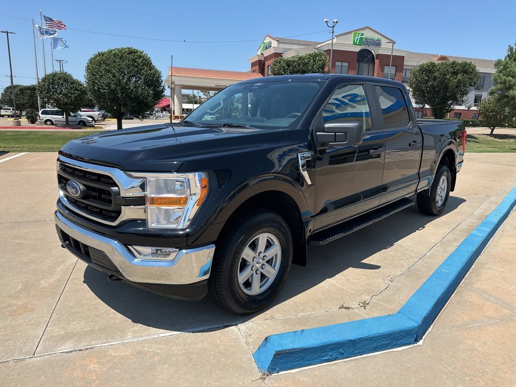 Used 2022 Ford F150 XLT w/ Trailer Tow Package image 4