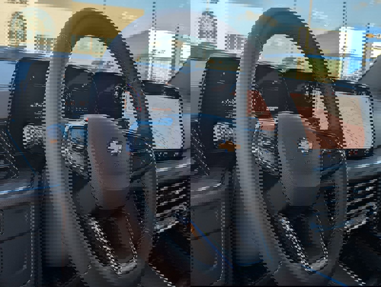 New 2026 Chevrolet Suburban LS image 8