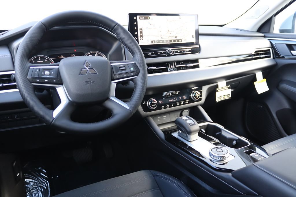 New 2026 Mitsubishi Outlander SE AWD/4WD image 4
