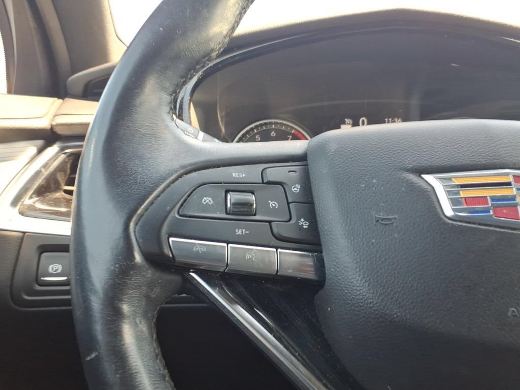 Used 2024 Cadillac XT6 Premium Luxury w/ LPO, Floor Liner Package FWD image 16