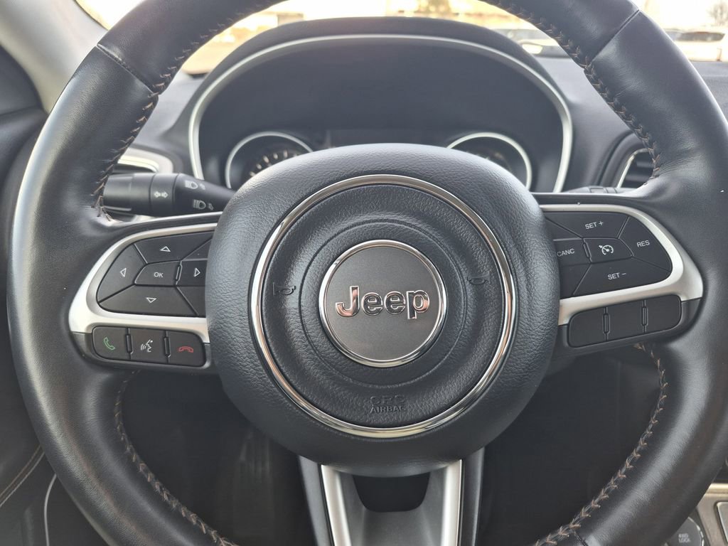 Used 2019 Jeep Compass Latitude w/ Popular Equipment Group image 18