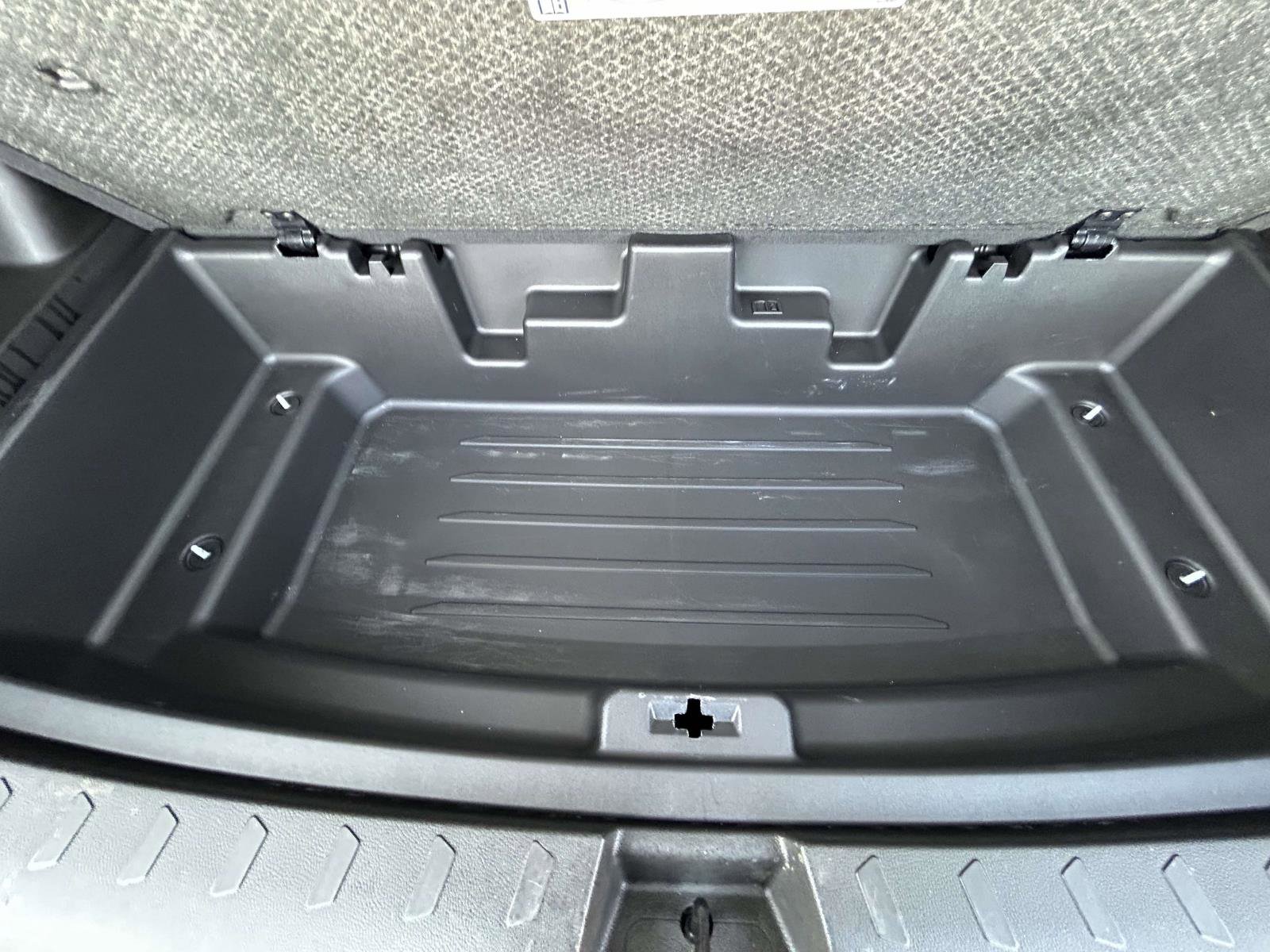 Used 2023 Chevrolet Traverse LT image 18