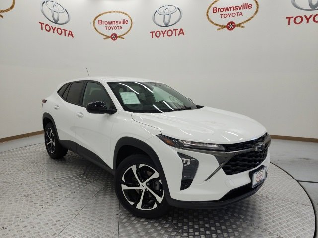 Used 2024 Chevrolet Trax RS w/ Driver Confidence Package image 1