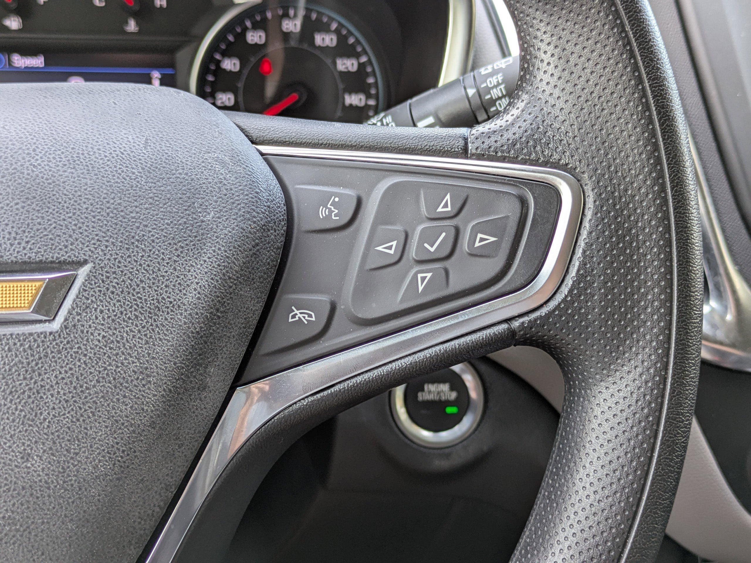 Certified 2024 Chevrolet Equinox LS w/ LS Convenience Package FWD image 24