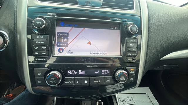 Used 2013 Nissan Altima 2.5 SL w/ Technology Pkg image 16