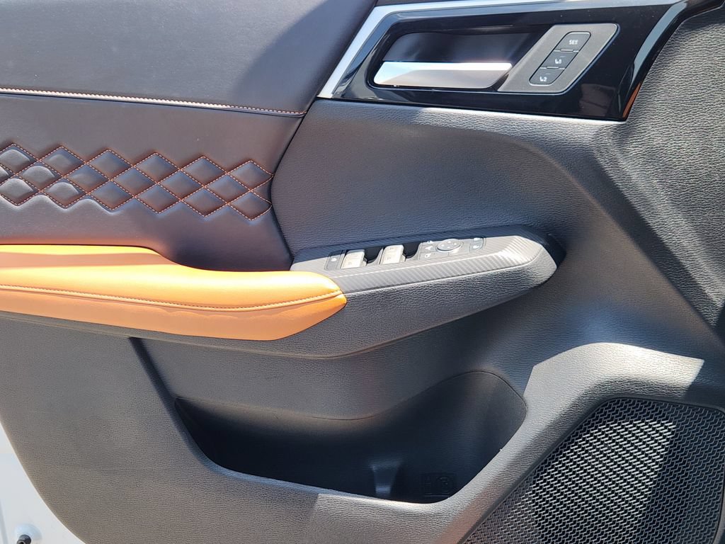 Used 2024 Mitsubishi Outlander SEL FWD image 19